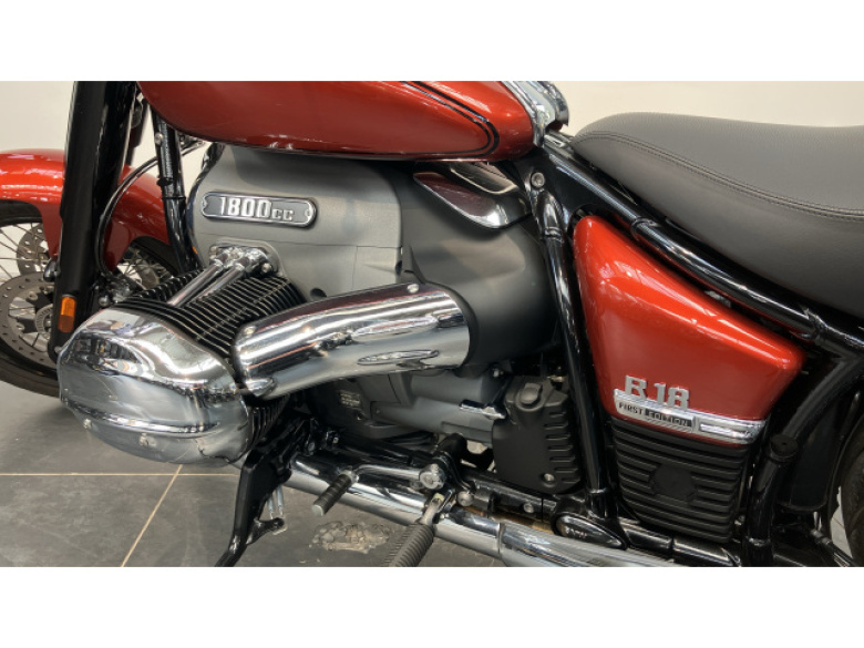 BMW R18 First Edition